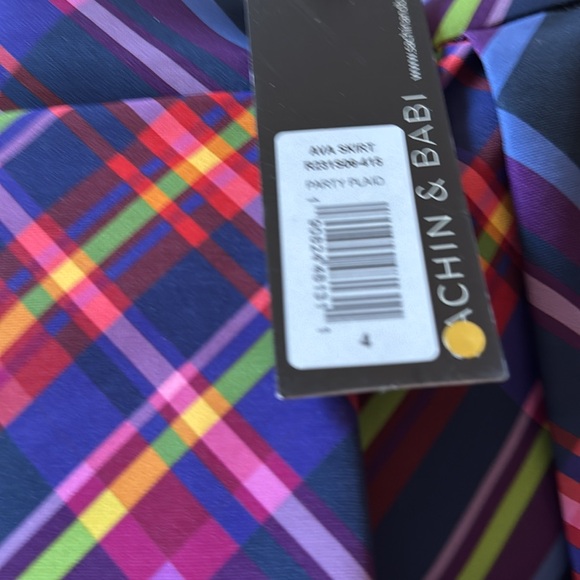 NWT Ava plaid skirt Sachin and Babi size 4 - Picture 2 of 2
